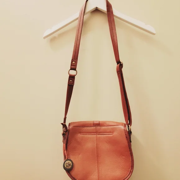 The Sak crossbody handbag, brown, leather zipper opening - Picture 4 of 15